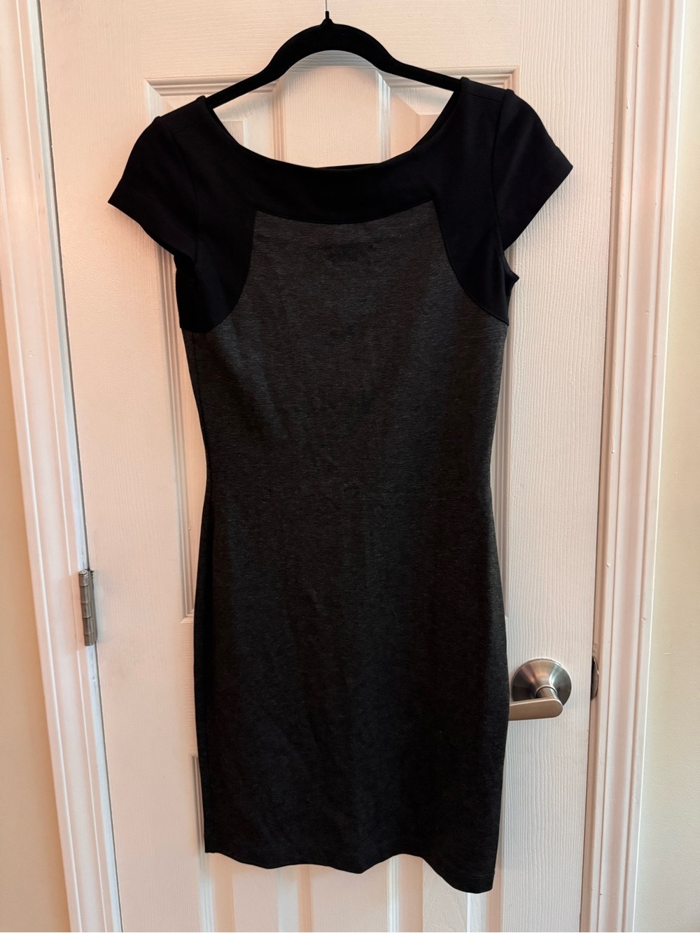 AMANDA UPRICHARD Gray & Black Colorblock Dress Size Small